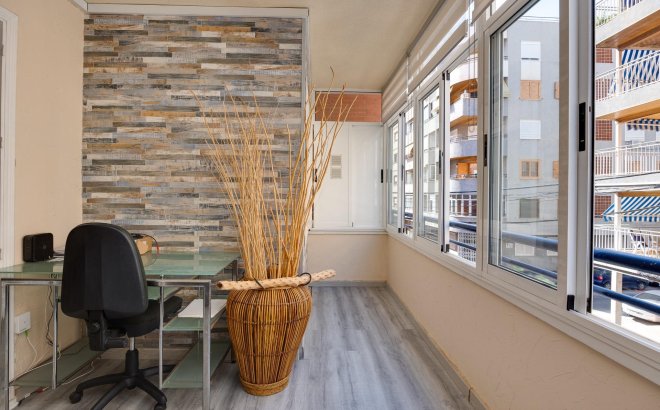 Resale - Apartment -
Torrevieja - Acequion