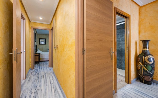 Resale - Apartment -
Torrevieja - Acequion