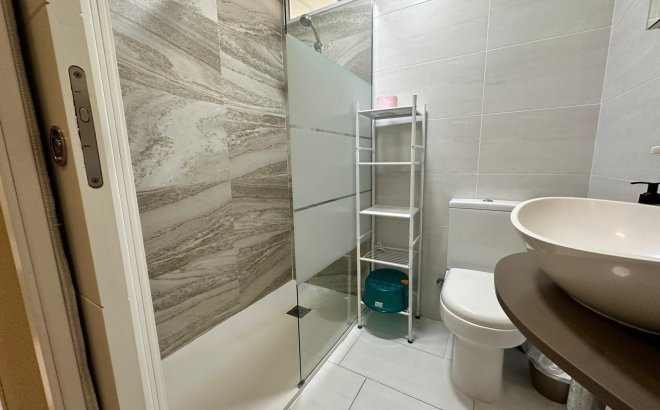 Resale - Apartment -
Torrevieja - Paseo Maritimo