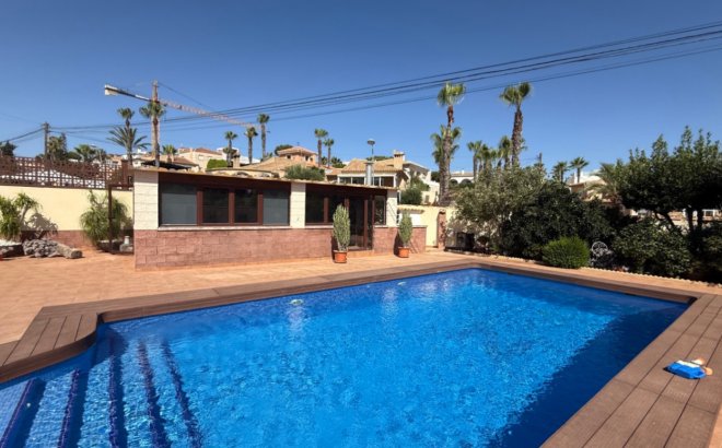 Herverkoop - Villa -
Torrevieja - Costa Blanca