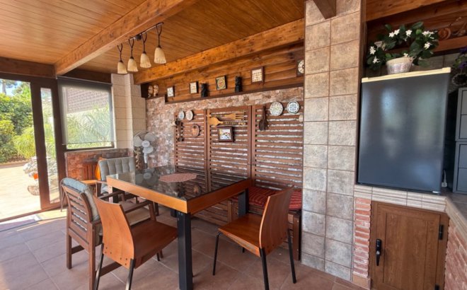 Herverkoop - Villa -
Torrevieja - Costa Blanca