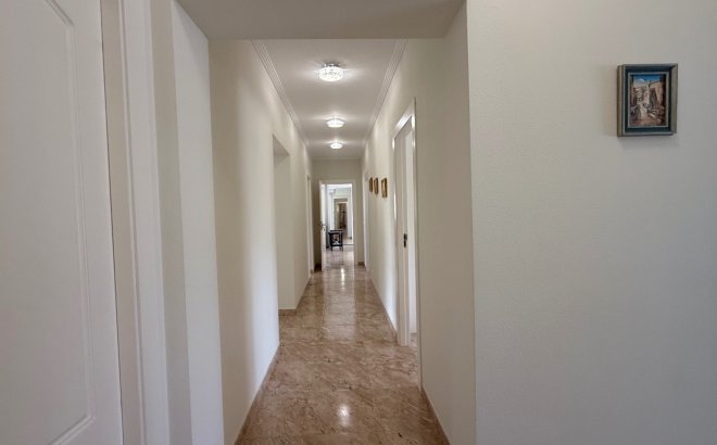 Herverkoop - Villa -
Torrevieja - Costa Blanca