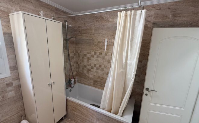 Herverkoop - Villa -
Torrevieja - Costa Blanca