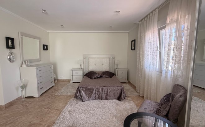 Herverkoop - Villa -
Torrevieja - Costa Blanca