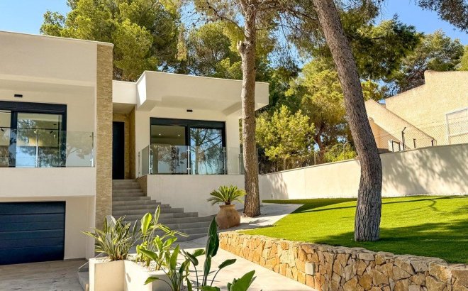 Resale - Villa -
Torrevieja - Los Balcones - Los Altos del Edén