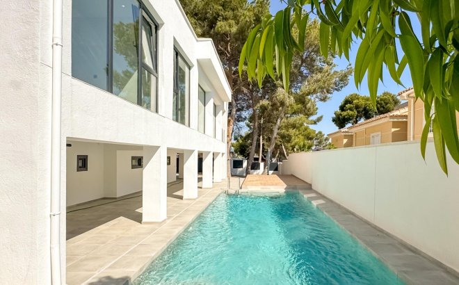 Resale - Villa -
Torrevieja - Los Balcones - Los Altos del Edén