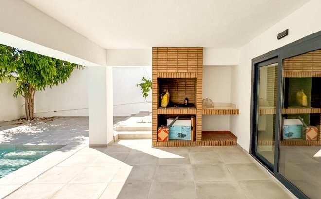 Resale - Villa -
Torrevieja - Los Balcones - Los Altos del Edén