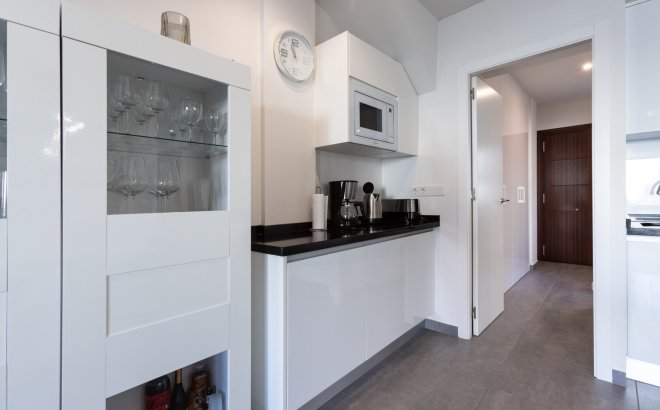 Resale - Bungalow -
Torrevieja - Costa Blanca