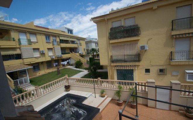 Resale - Apartment -
Torrevieja - Mar Azul