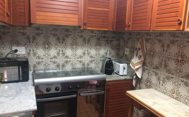 Resale - Dúplex -
Torrevieja - Playa De Los Naufragos