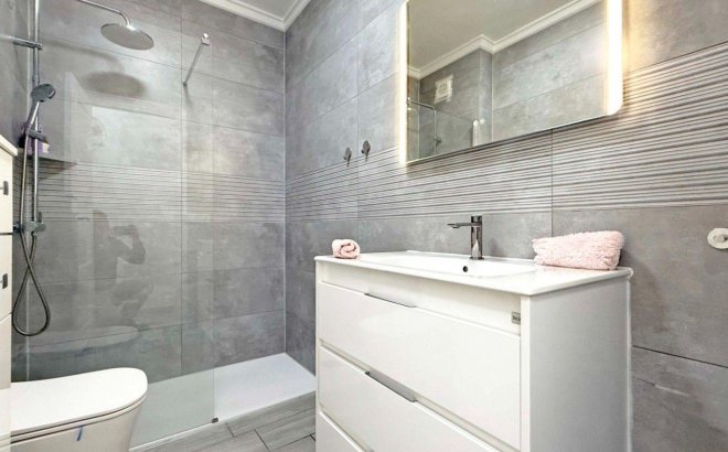 Resale - Apartment -
Torrevieja - Playa del Cura