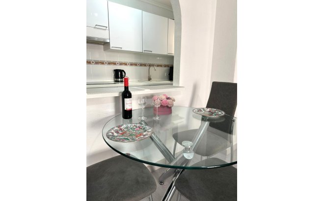 Resale - Apartment -
Torrevieja - Centro