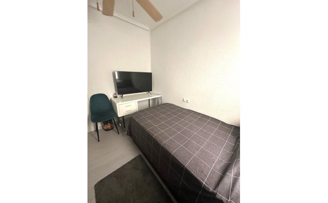 Resale - Apartment -
Torrevieja - Centro