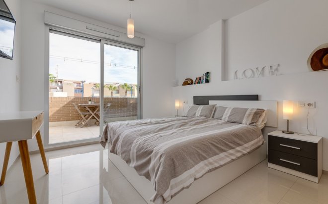 Resale - Town House -
Torrevieja - Sector 25