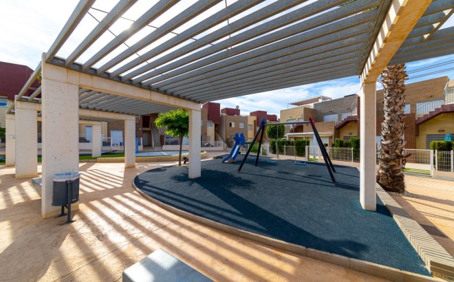 Resale - Town House -
Torrevieja - Sector 25