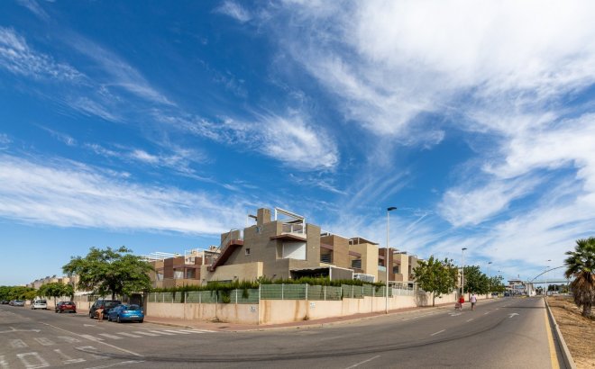 Resale - Town House -
Torrevieja - Sector 25