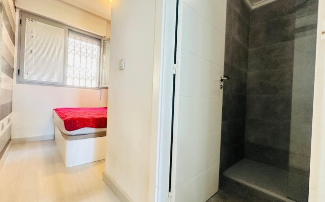 Resale - Penthouse -
Torrevieja - Playa del Cura