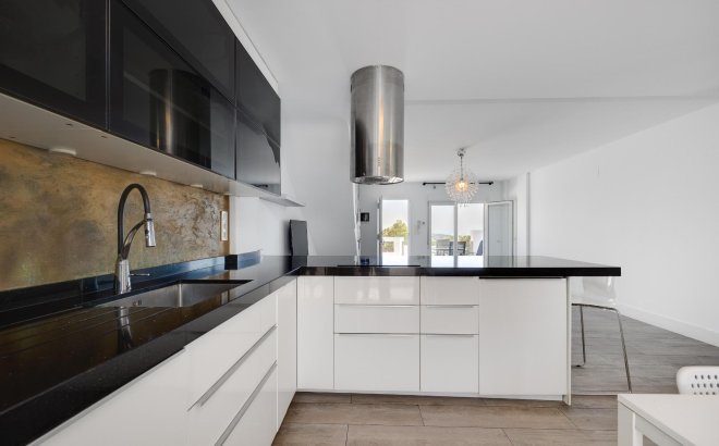 Resale - Villa -
Torrevieja - Aguas Nuevas