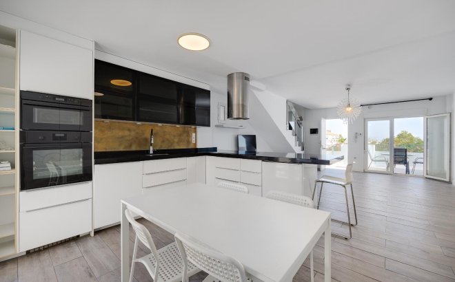 Resale - Villa -
Torrevieja - Aguas Nuevas