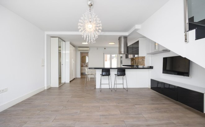 Resale - Villa -
Torrevieja - Aguas Nuevas