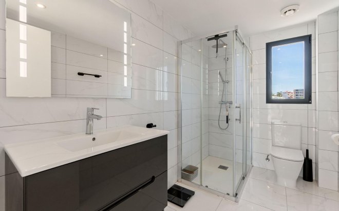 Herverkoop - Villa -
Torrevieja - La Veleta