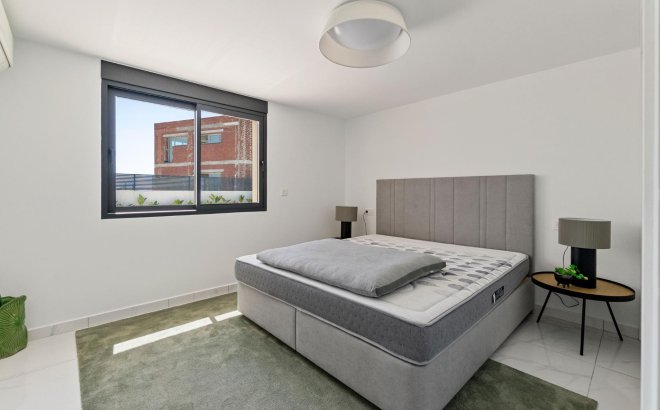 Herverkoop - Villa -
Torrevieja - La Veleta