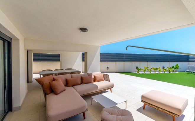 Herverkoop - Villa -
Torrevieja - La Veleta