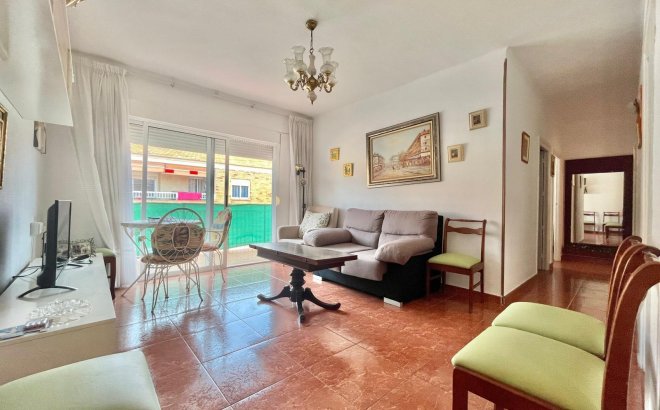 Revente - Appartement -
Torrevieja - Estacion De Autobuses
