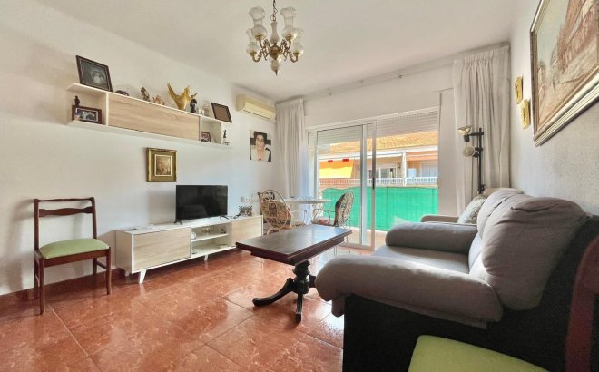 Revente - Appartement -
Torrevieja - Estacion De Autobuses