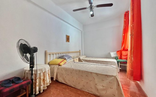 Revente - Appartement -
Torrevieja - Estacion De Autobuses