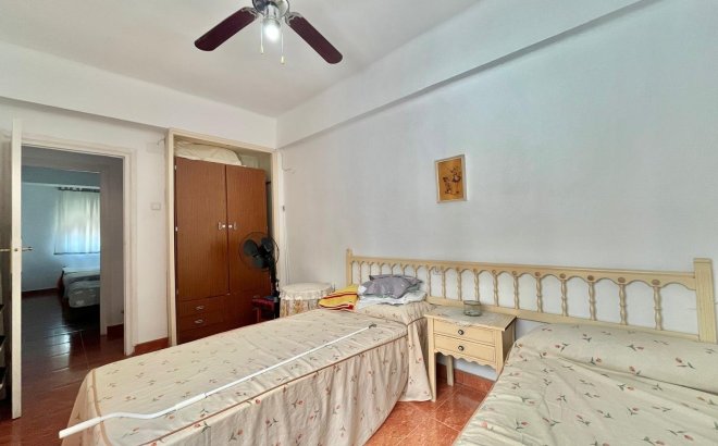 Revente - Appartement -
Torrevieja - Estacion De Autobuses