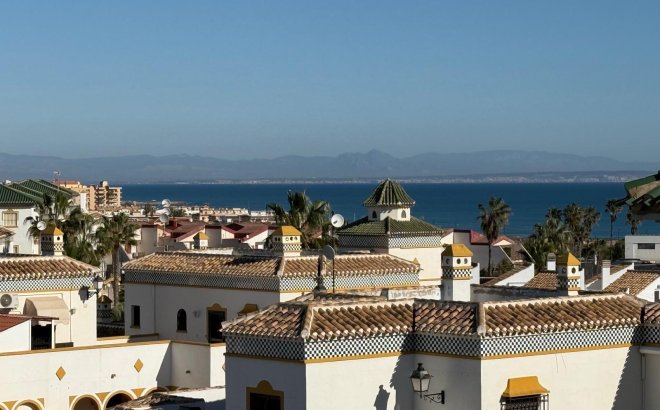 Resale - Bungalow -
Torrevieja - Cañada Del Molino