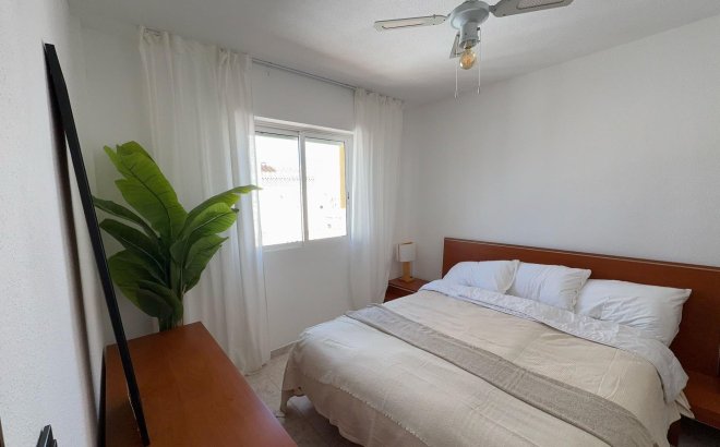 Resale - Bungalow -
Torrevieja - Cañada Del Molino