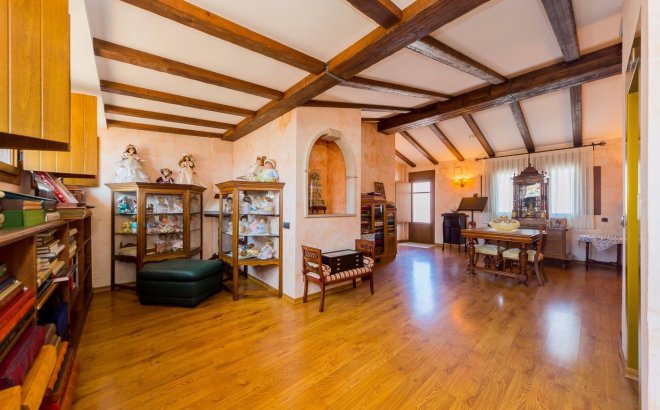 Revente - Commercial -
Torrevieja