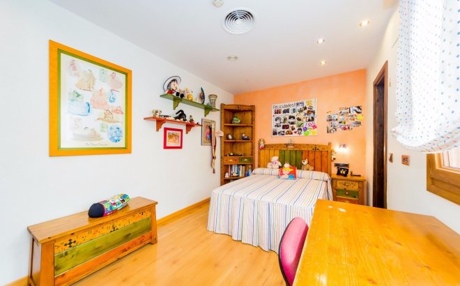 Revente - Commercial -
Torrevieja