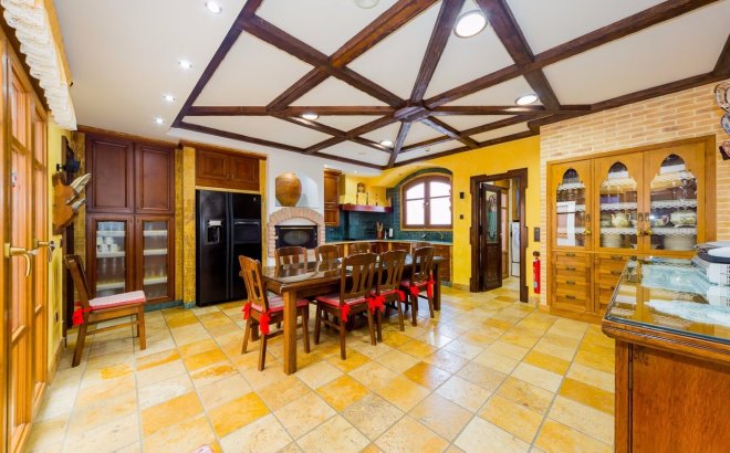 Revente - Commercial -
Torrevieja