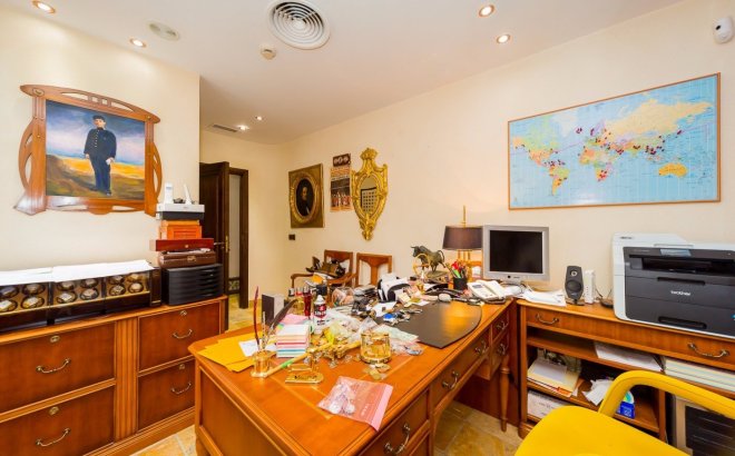 Revente - Commercial -
Torrevieja