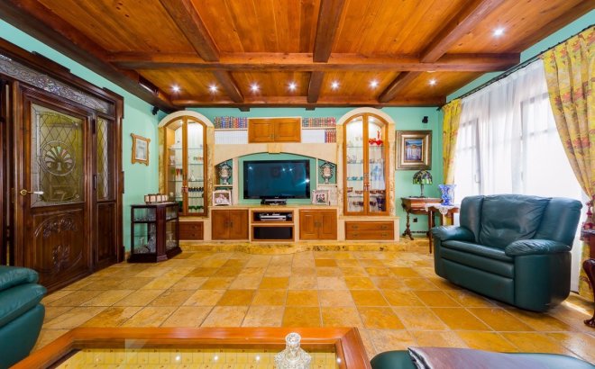 Revente - Commercial -
Torrevieja