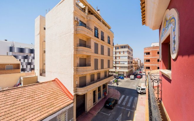 Revente - Commercial -
Torrevieja