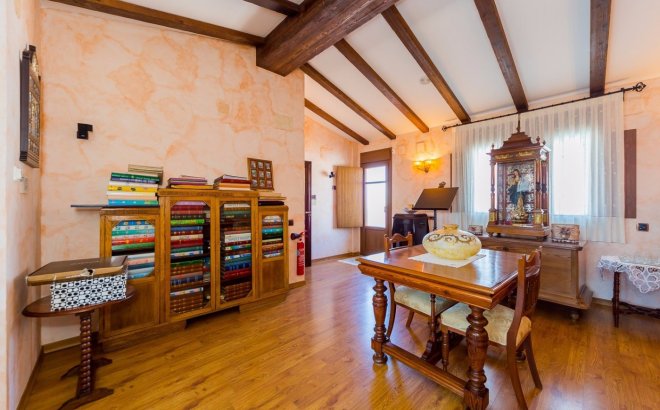 Revente - Commercial -
Torrevieja