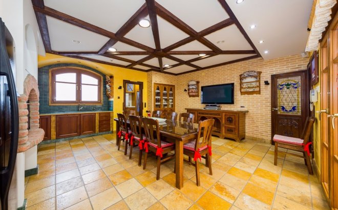 Revente - Commercial -
Torrevieja