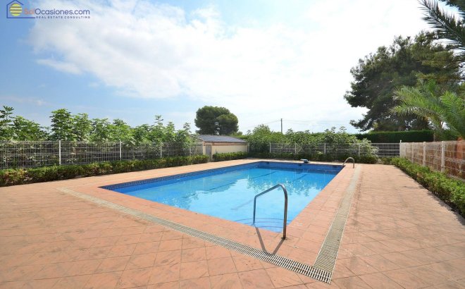 Resale - Villa -
Torrevieja - Los Balcones