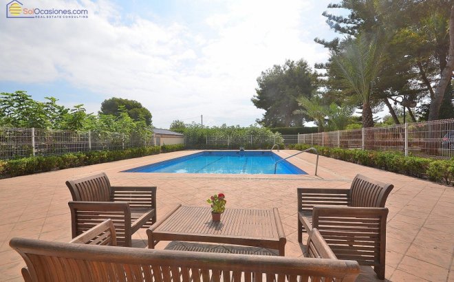 Resale - Villa -
Torrevieja - Los Balcones