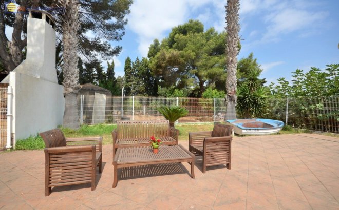 Resale - Villa -
Torrevieja - Los Balcones