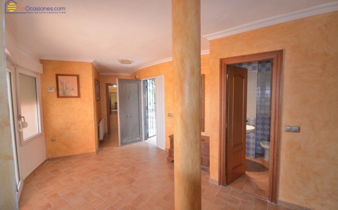 Resale - Villa -
Torrevieja - Los Balcones