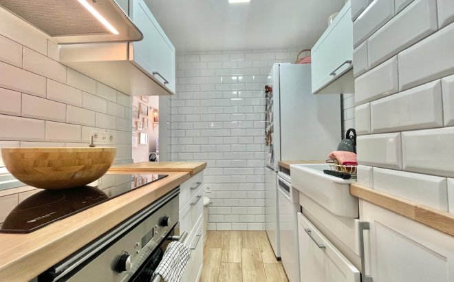 Herverkoop - Appartement -
Torrevieja - Calas Blanca