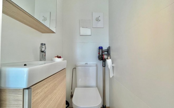 Herverkoop - Appartement -
Torrevieja - Calas Blanca