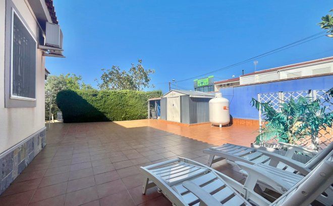 Revente - Villa -
Torrevieja - Los Balcones - Los Altos del Edén