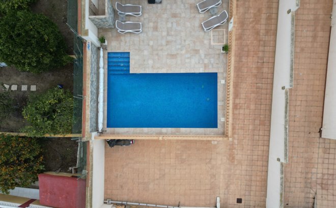 Resale - Villa -
Torrevieja - Costa Blanca