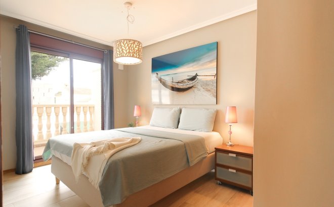 Resale - Villa -
Torrevieja - Costa Blanca